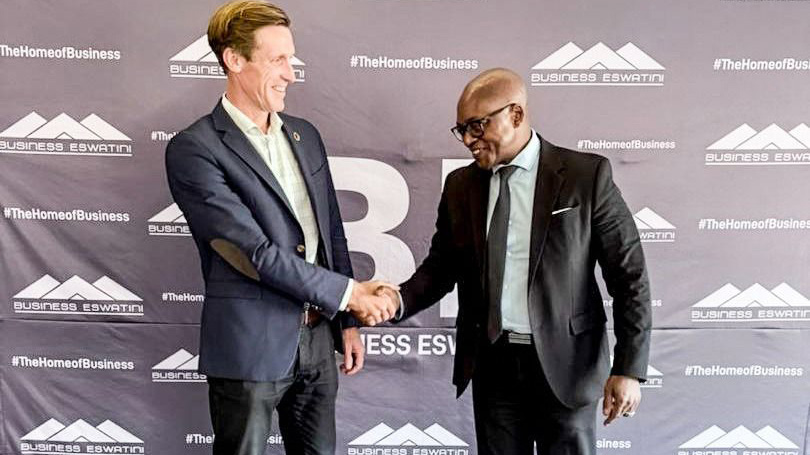 Business Eswatini Chief Executive Officer Nathi Dlamini (R) and UNDP Resident Representative Henrik Franklin. (Courtesy pic)